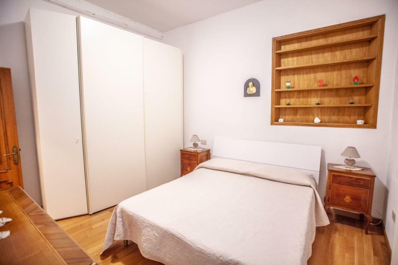 La Casa Di Francesca Apartment คาสเตลนูโอโว เบราร์เดนกา ภายนอก รูปภาพ